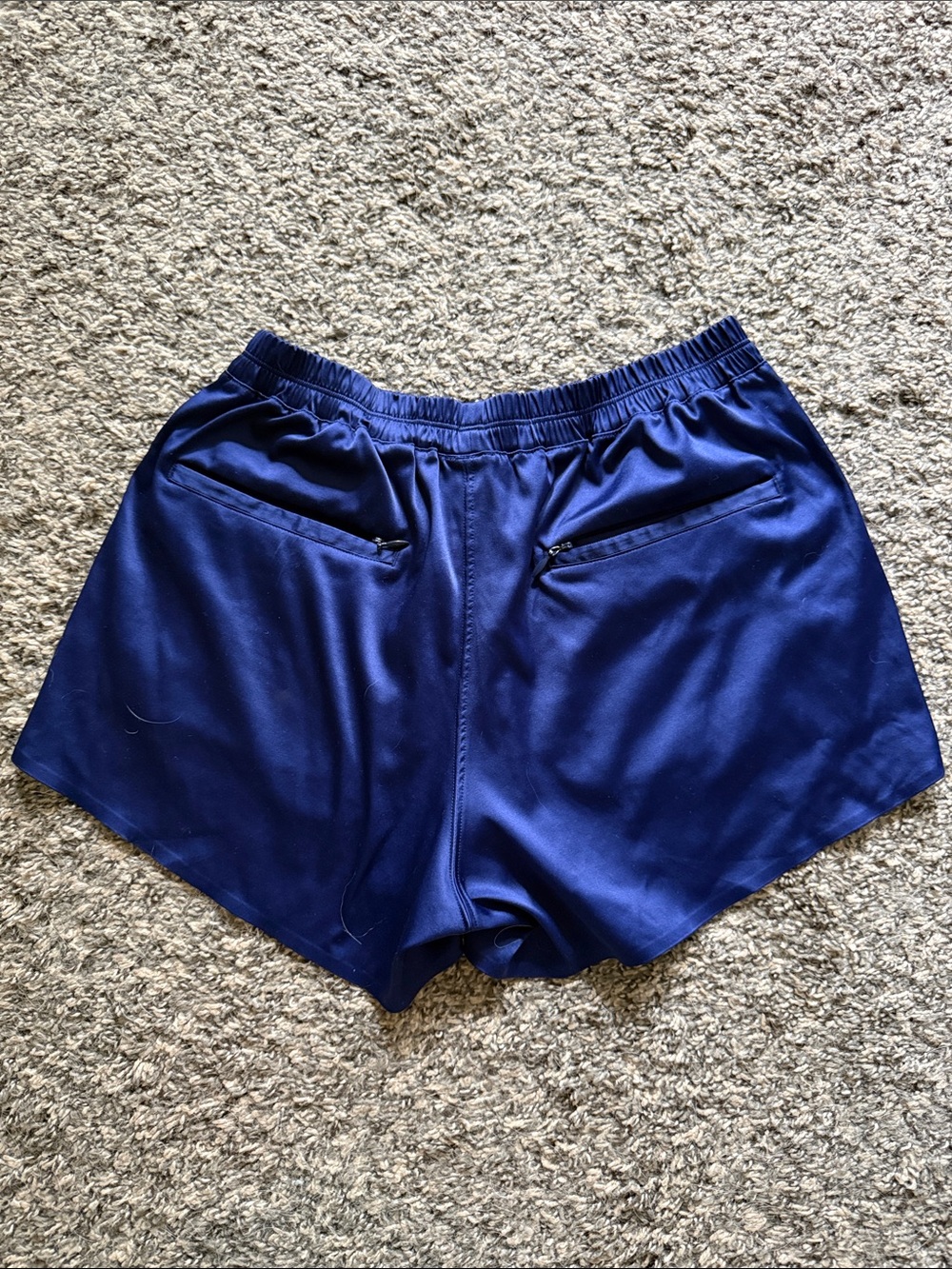 Lululemon Satin-effect shorts - Picture 3 of 3